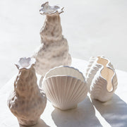 Jarrón decorativo blanco dolomita concha marina