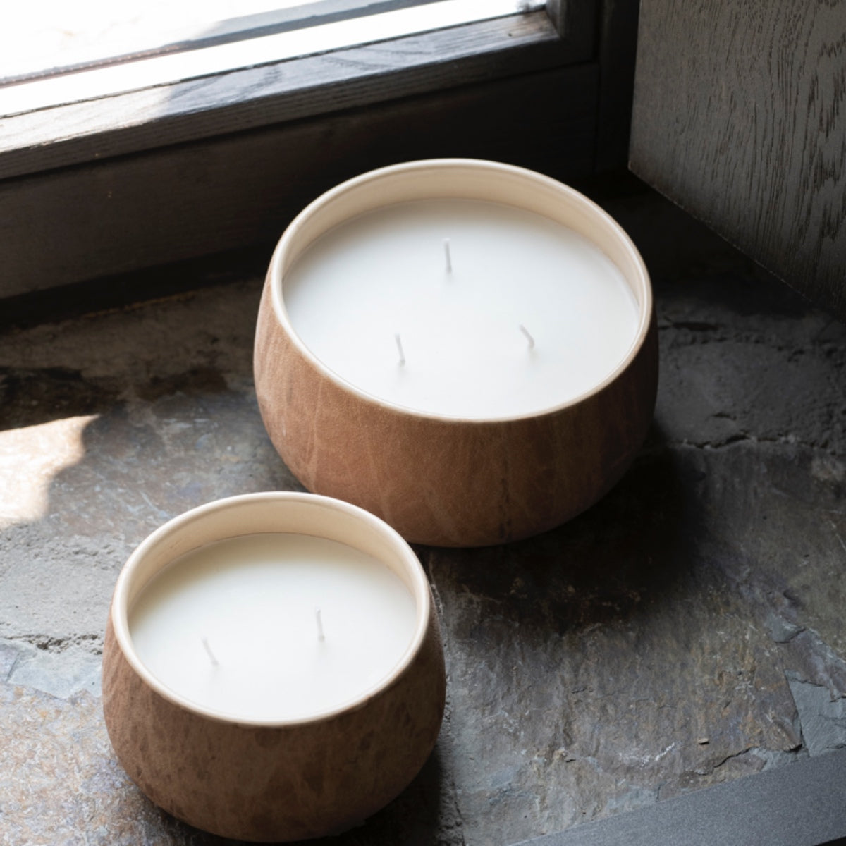 Vela de cerámica marrón