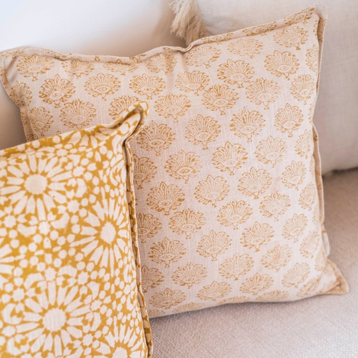 Cojín de algodón beige estilo romántico 45x45
