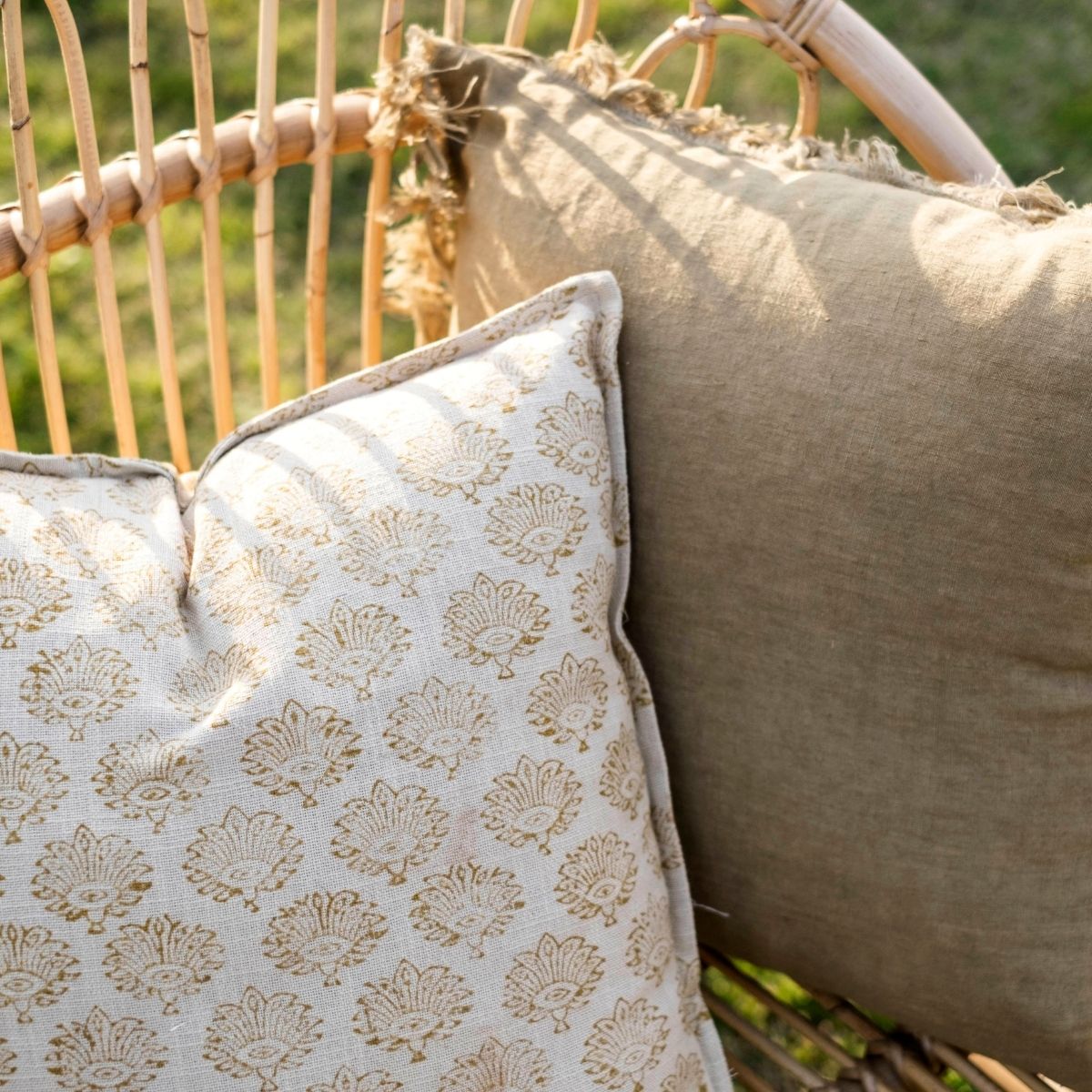 Cojín de algodón beige estilo romántico 45x45