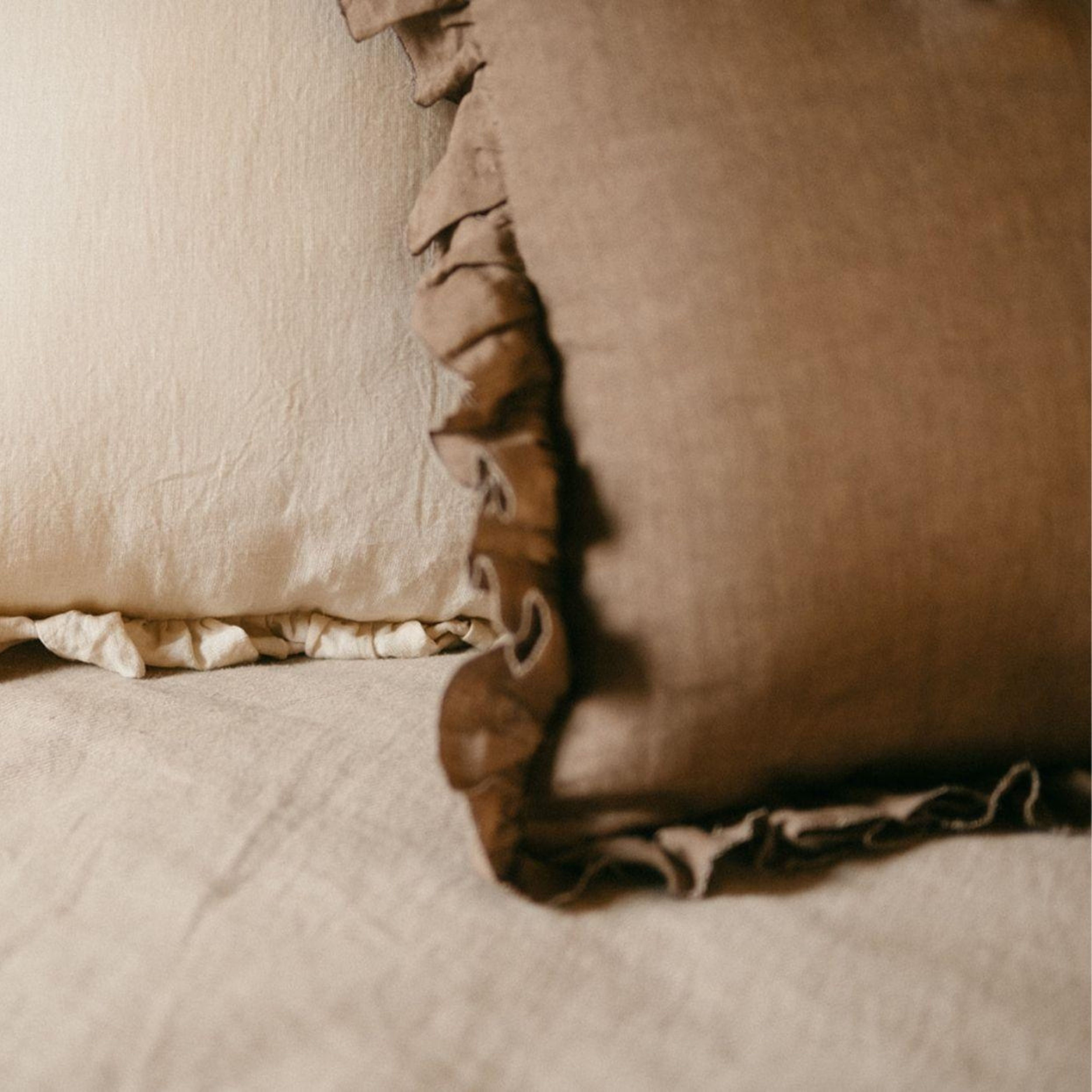 Brown cotton ruffle cushion 45x45