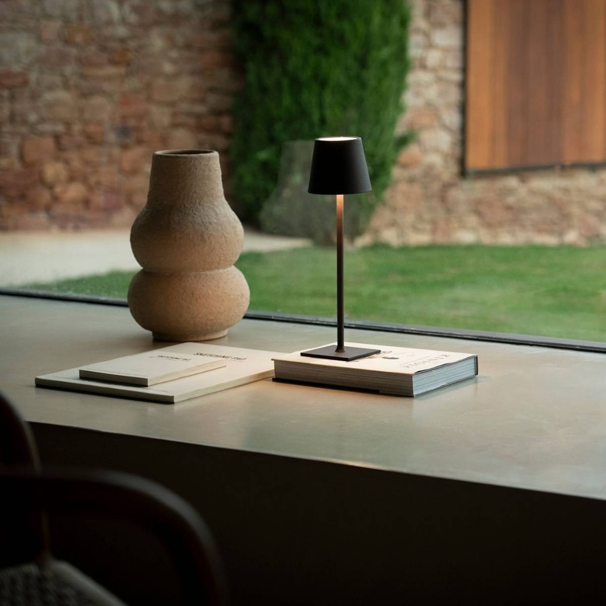 Jarrón decorativo de gres Kaoma beige 35 cm