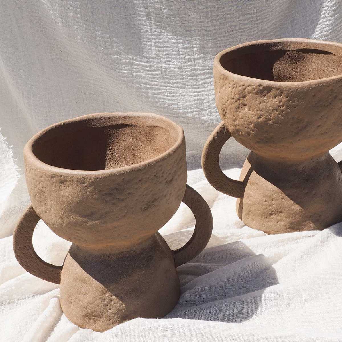 Detalle jarrón de cerámica trofeo