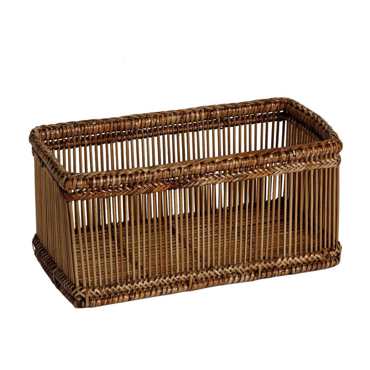 Cesta trenzada de ratán marrón