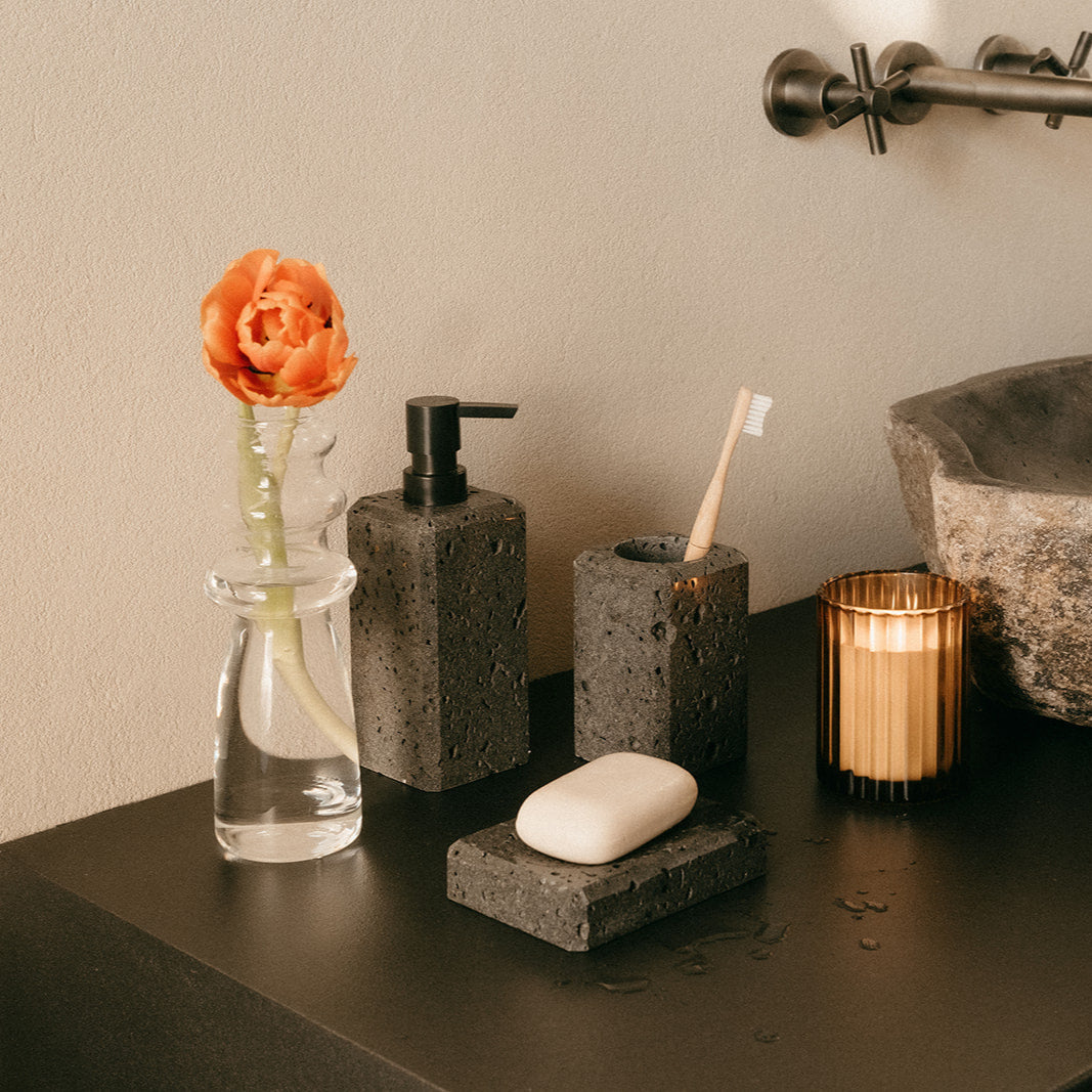 Portacepillos de baño de mármol travertino negro