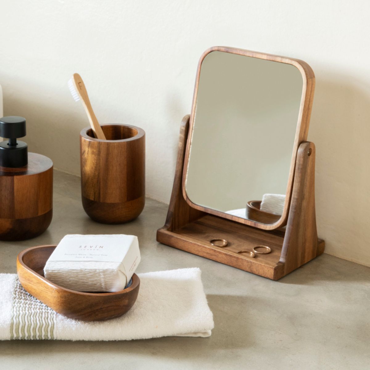 Wooden jewelry mirror with tray