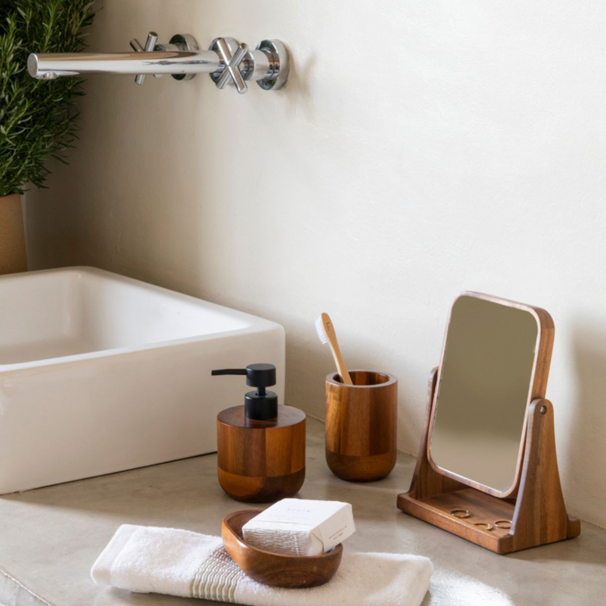 Wooden jewelry mirror with tray