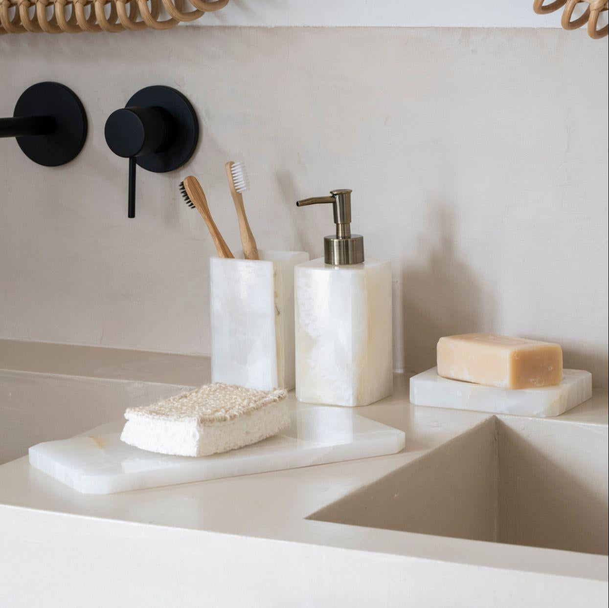 Dispensador de cuarto de baño de mármol blanco
