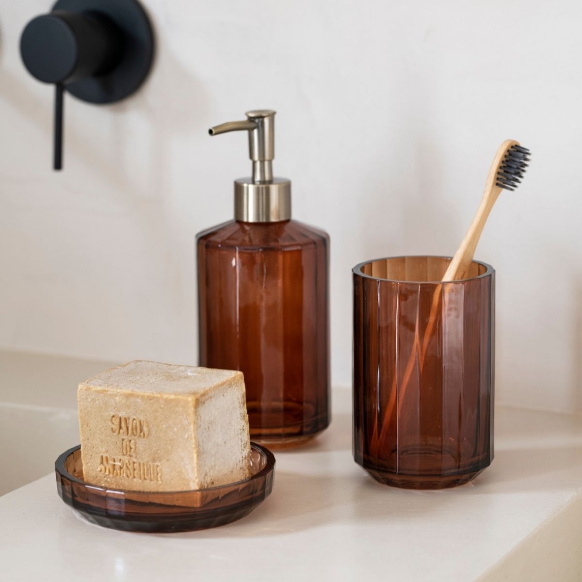 Jabonera de baño de cristal marrón