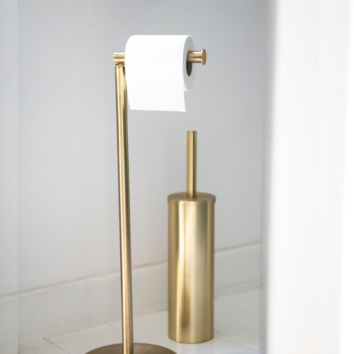 Classic metal gold toilet paper holder