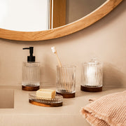 Dispensador de baño clásico de cristal y madera