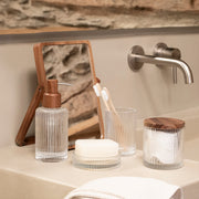 Dispensador de baño clásico de cristal