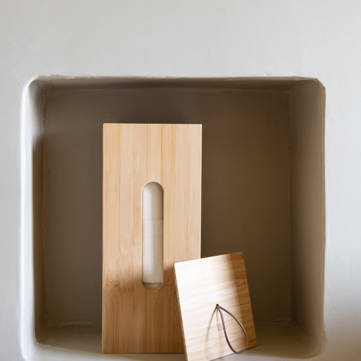 Bamboo toilet paper roll holder