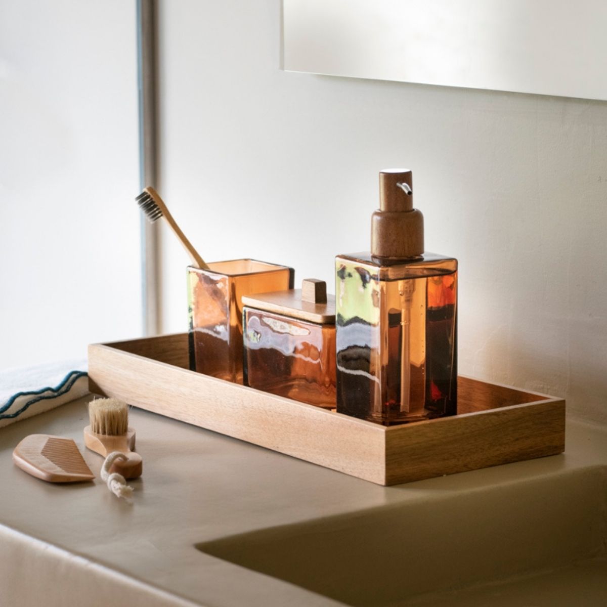 Dispensador de baño de cristal marrón