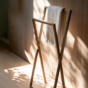 Toallero plegable de madera de acacia