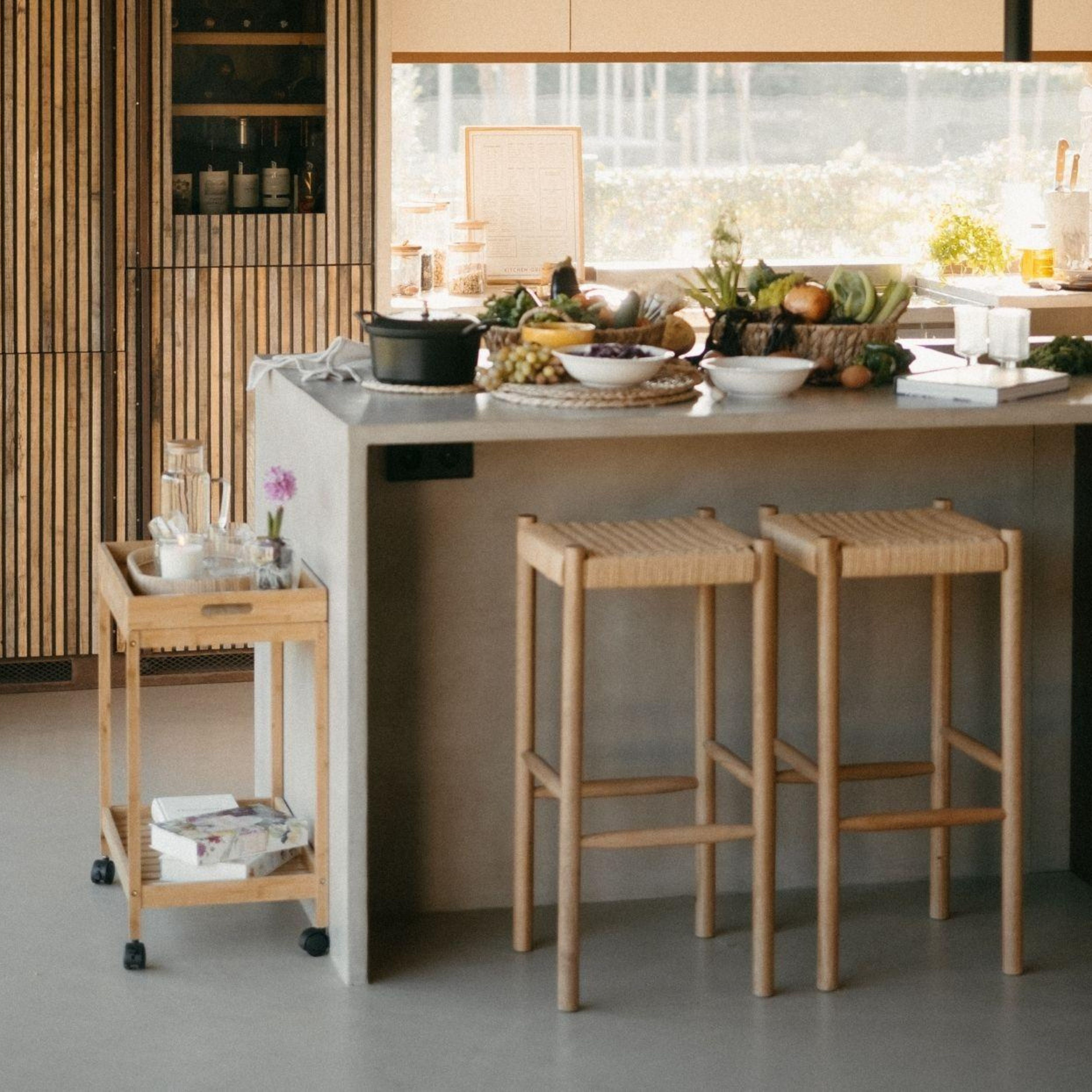 Trolley with removable bamboo tray
