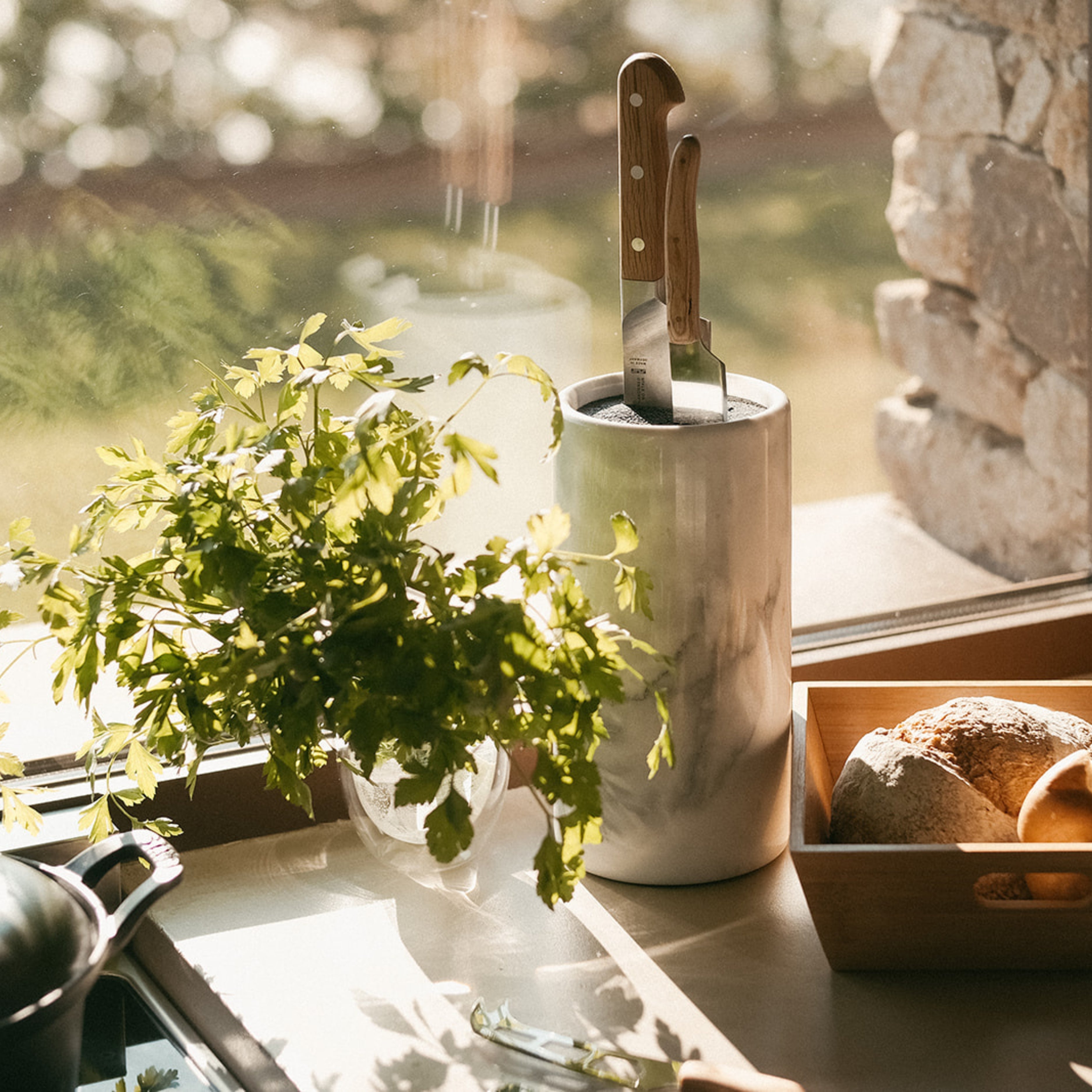 Soporte de utensilios de cocina de mármol blanco