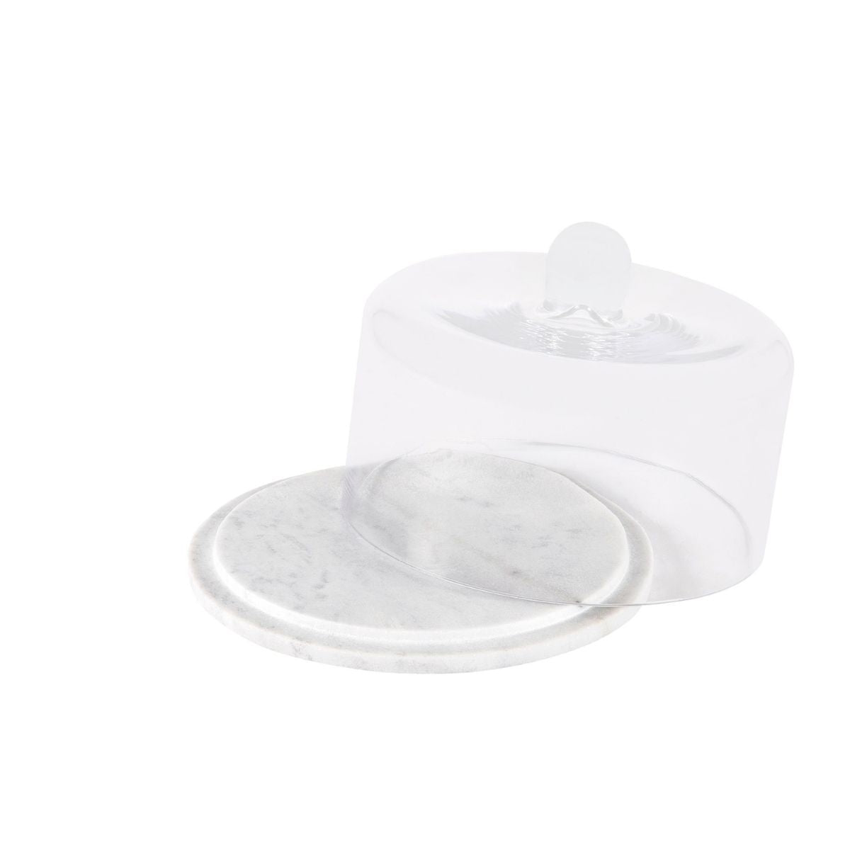 Quesera de mármol blanco con campana transparente desmontada.