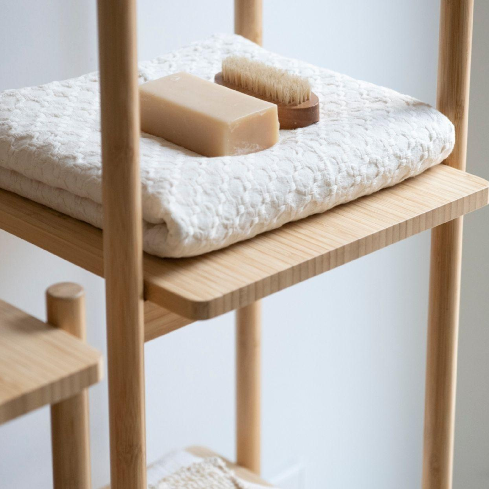 Bamboo bathroom shelf with 4 shelves