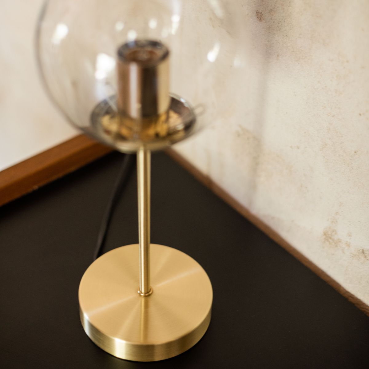 Modern gold crystal table lamp