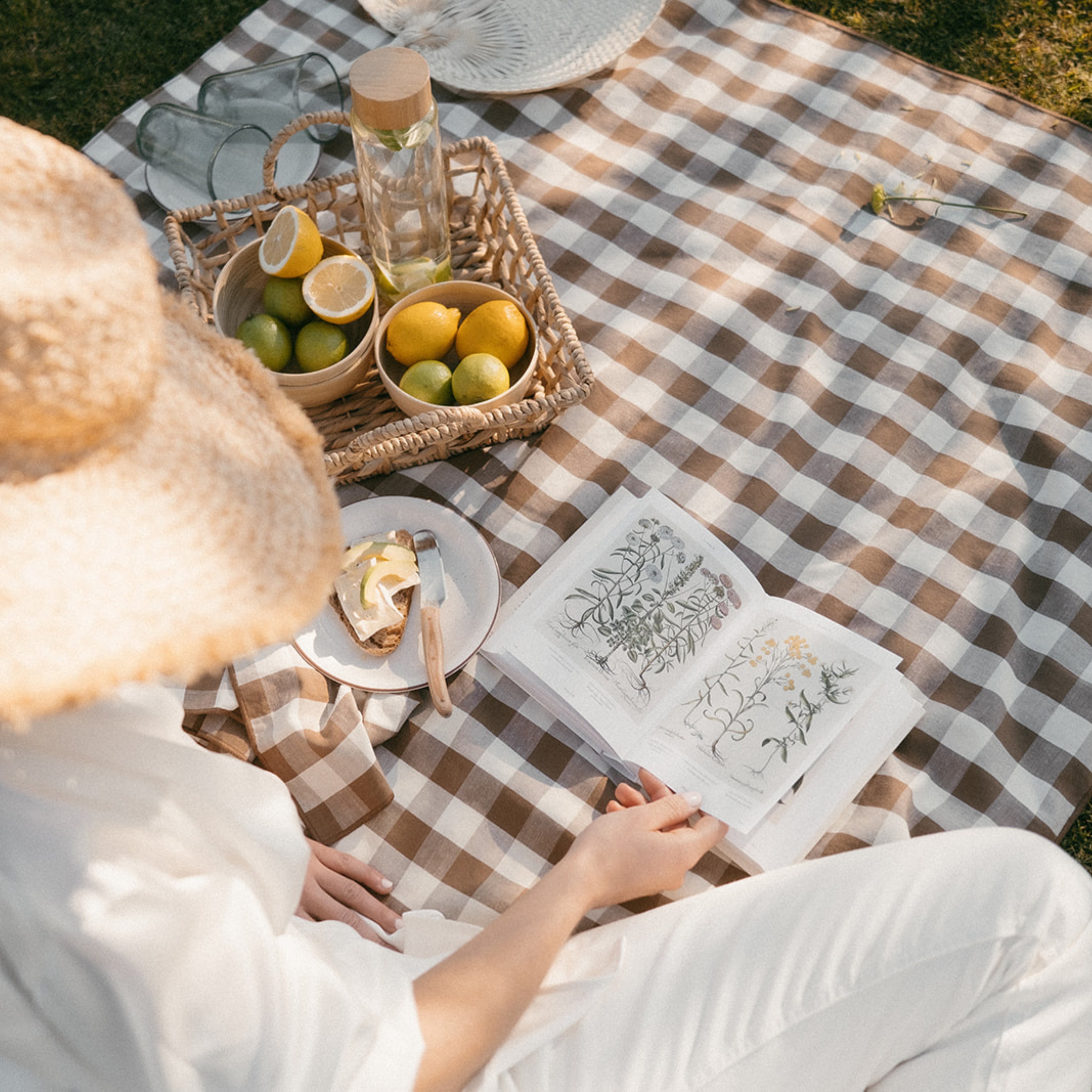 Brown gingham linen tablecloth 240 cm