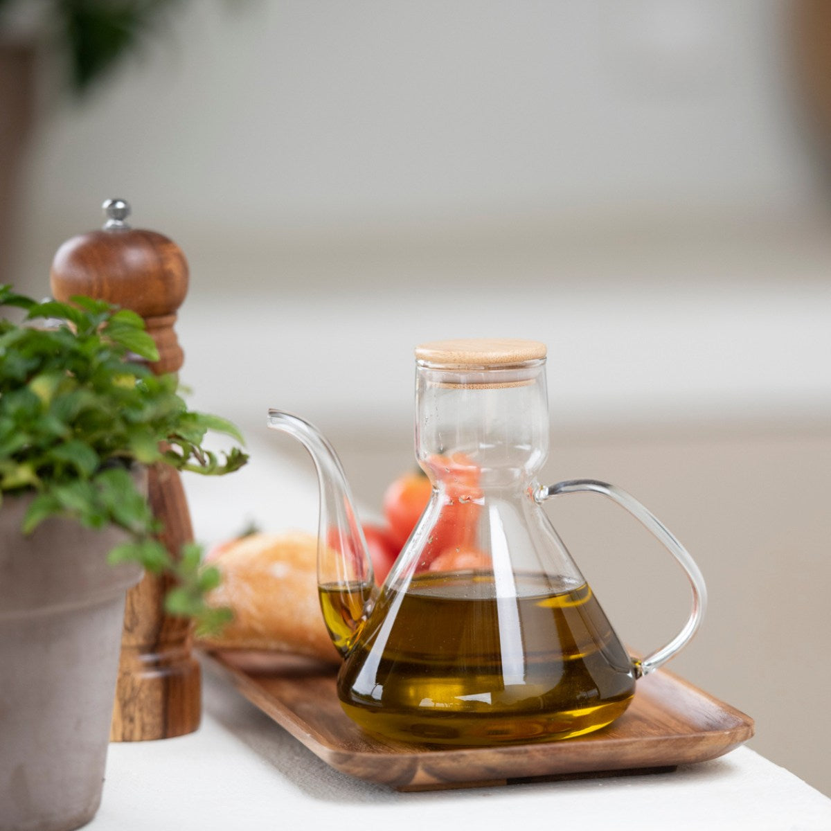 Aceitera de cocina clásica cristal y bambú