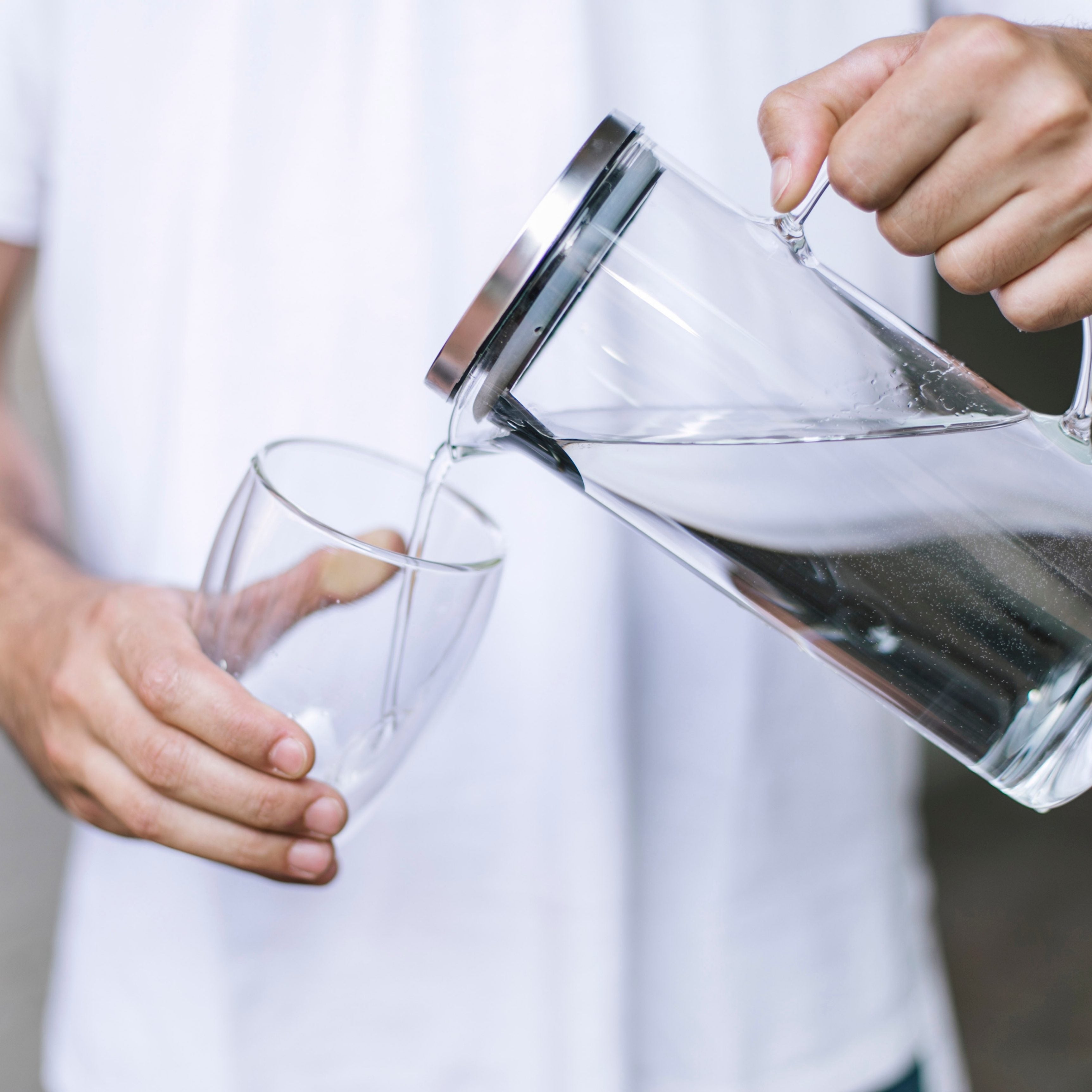 Jarra de agua de cristal