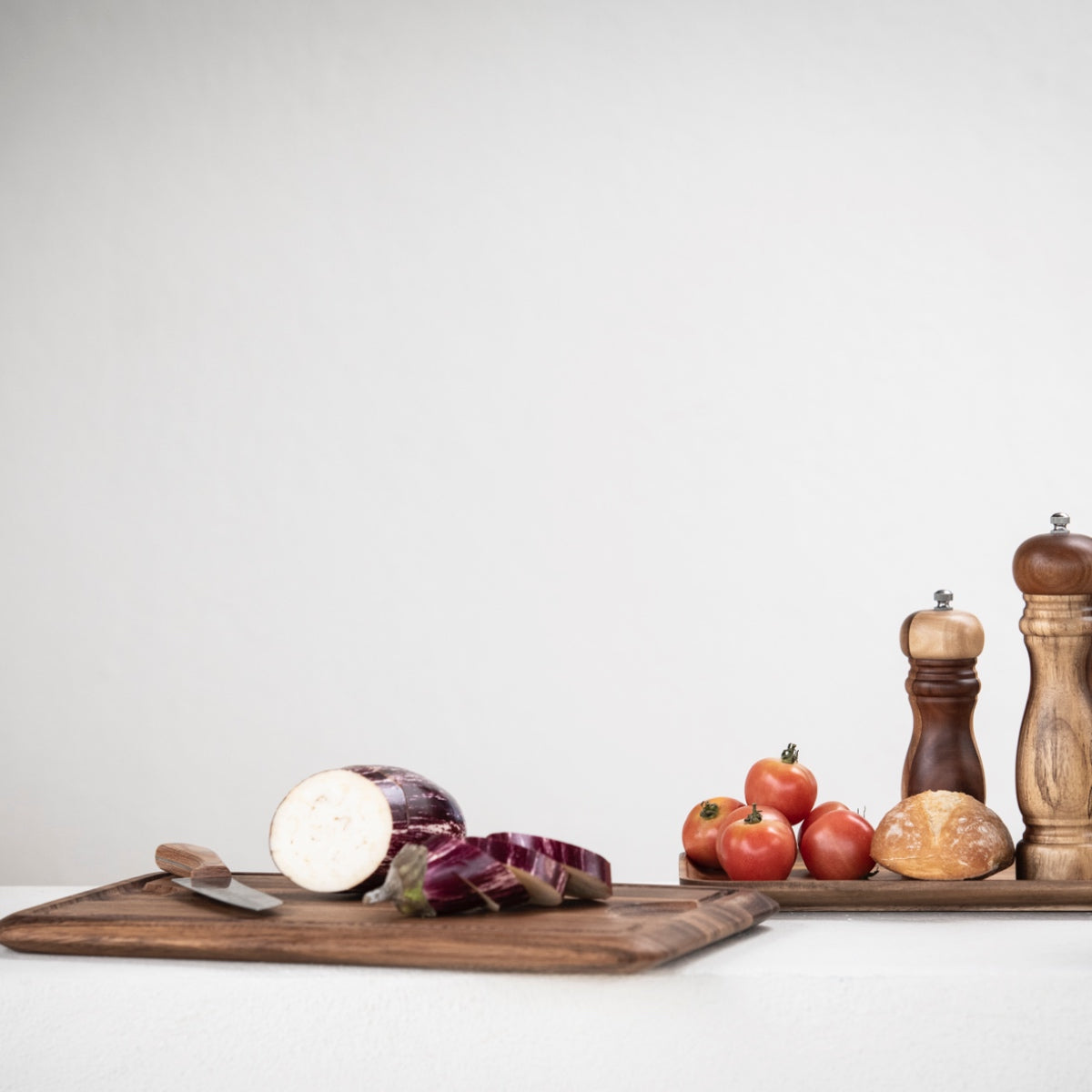 Acacia wood kitchen grinder 16cm