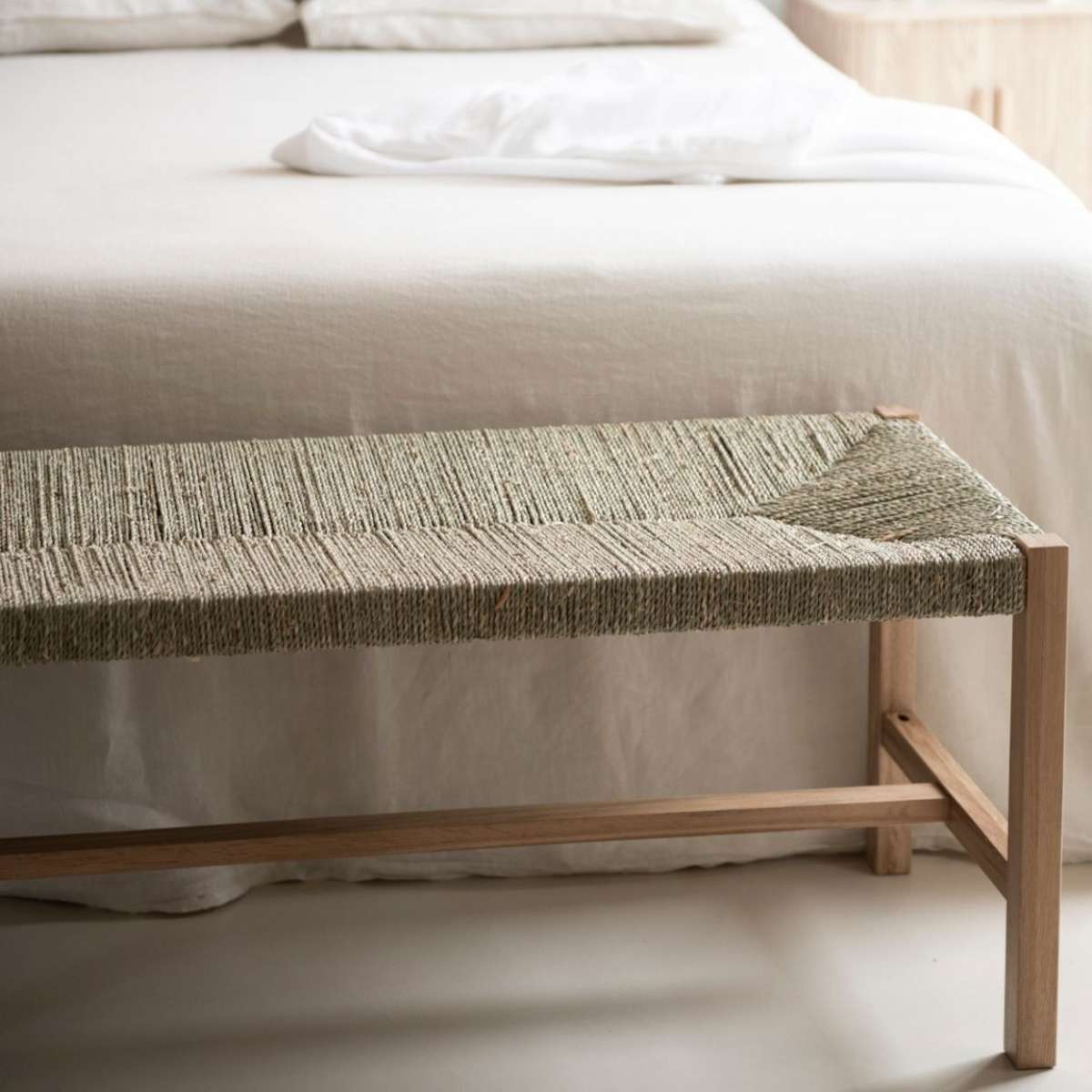 Banqueta de roble y alga marina 116 cm