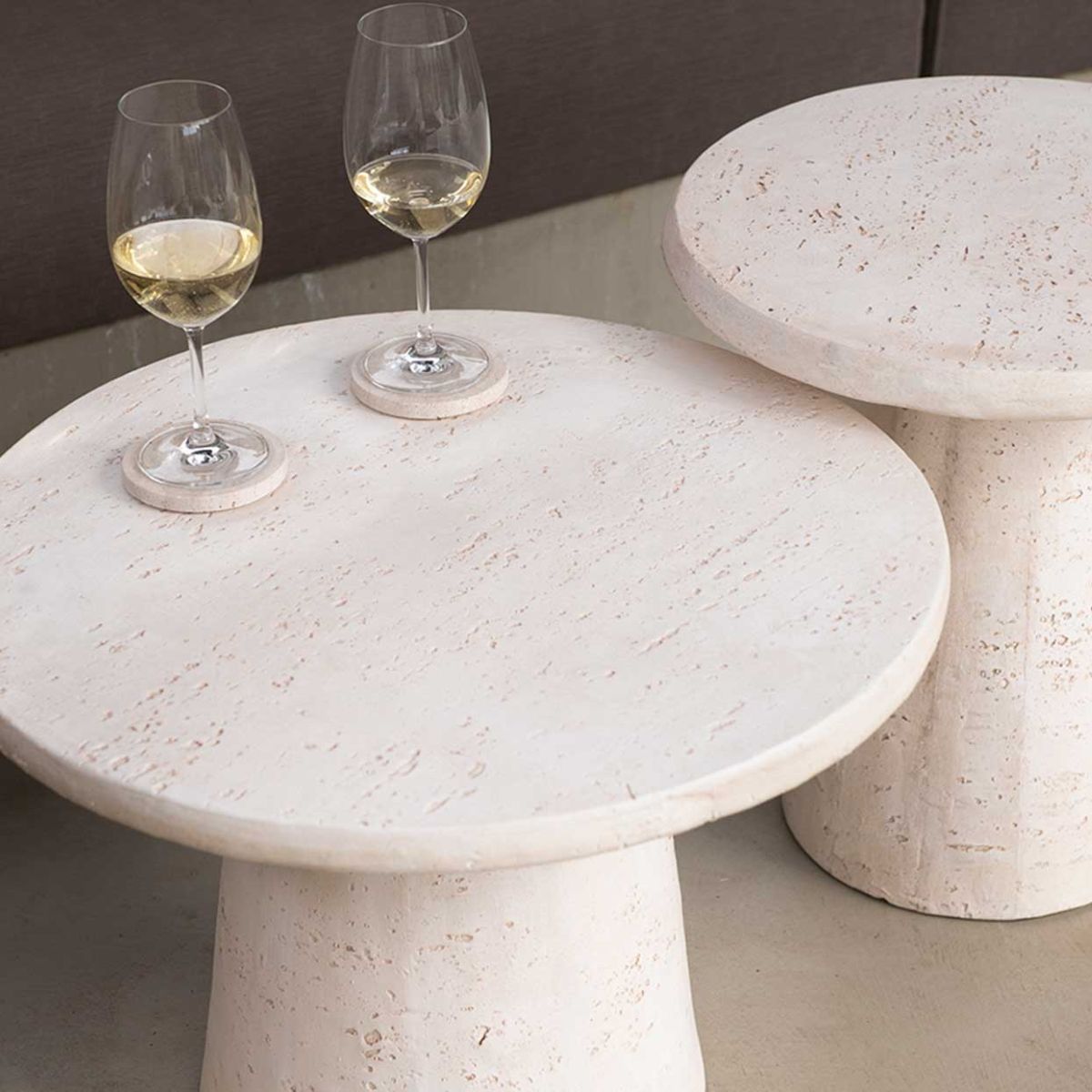 Mesa auxiliar compacta blanca Andrea House