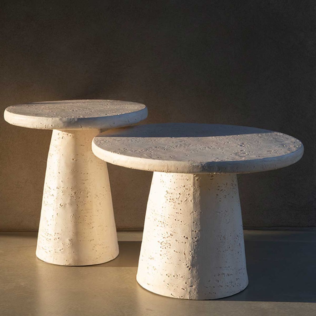 Mesa auxiliar efecto travertino Ø60x42 cm