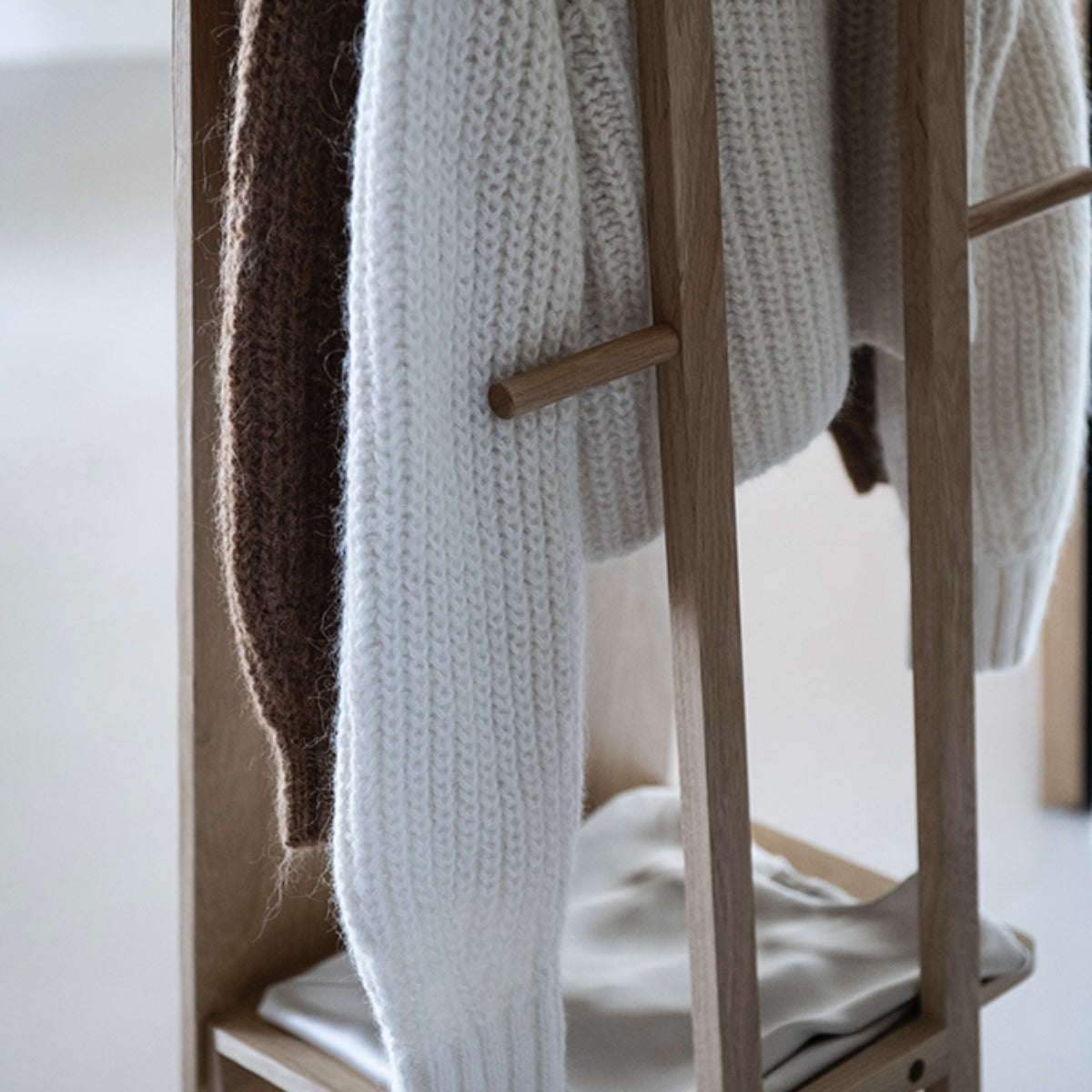 Nordic wooden dressing room mirror shelf