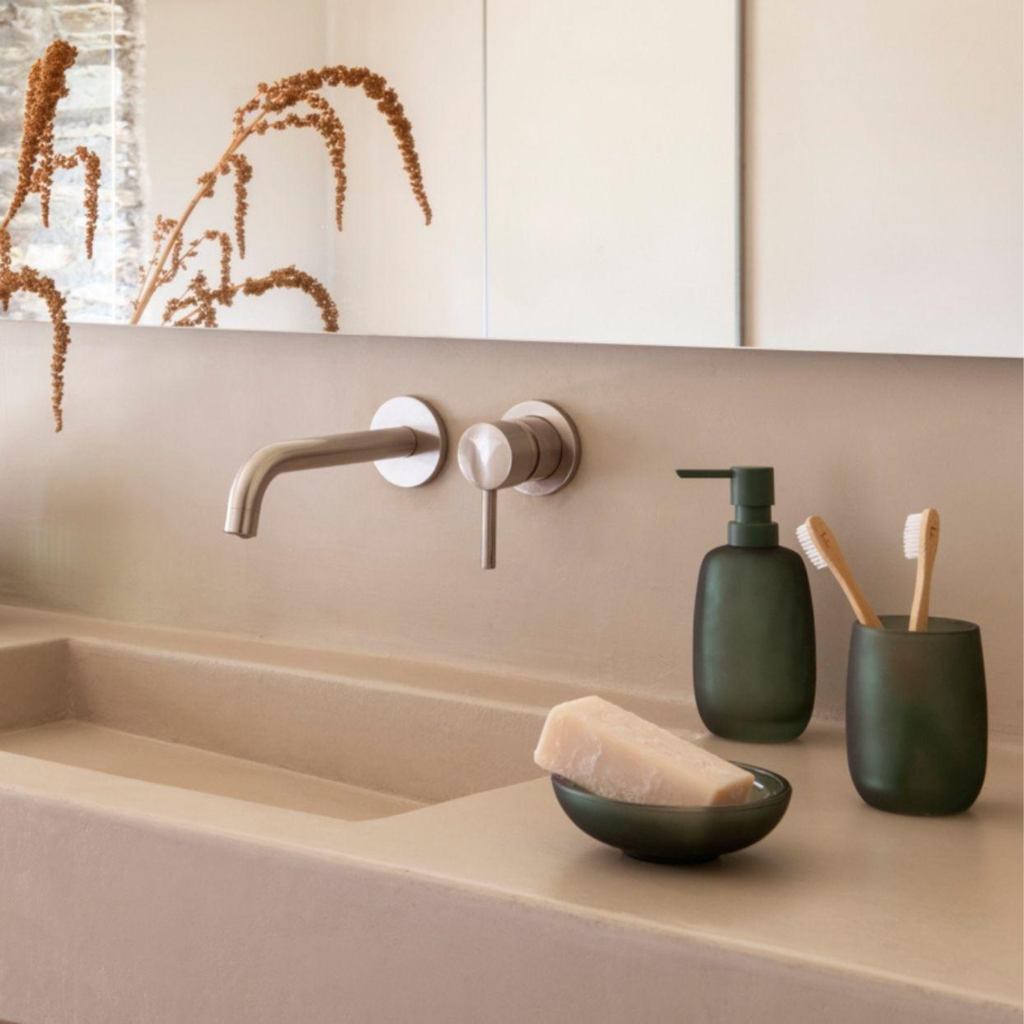 Modern green glass bathroom toothbrush holder